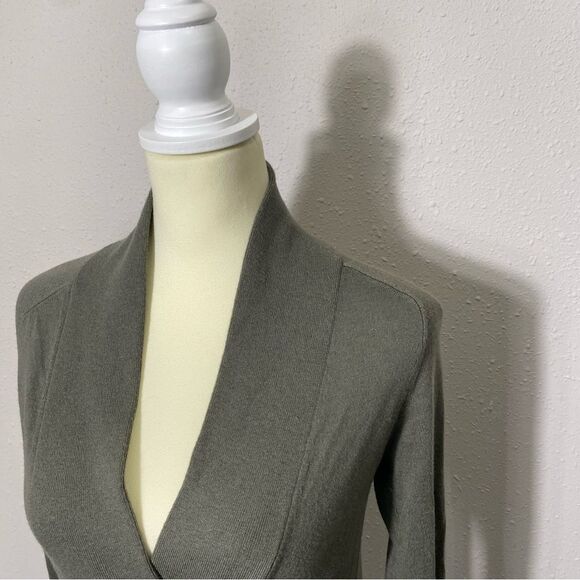 Ann Taylor Cashmere Blend Faux Wrap Front W/ Buttons Knit Sweater Women's XXS - Picture 10 of 16